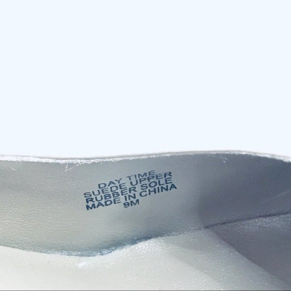 Comfortable Neutral Sz 9 Day Time Suede Taupe Round Toe Pump True to Size - Picture 7 of 8